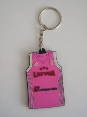 D8 56 - Breloc - tematica sport - baschet - Letonia
