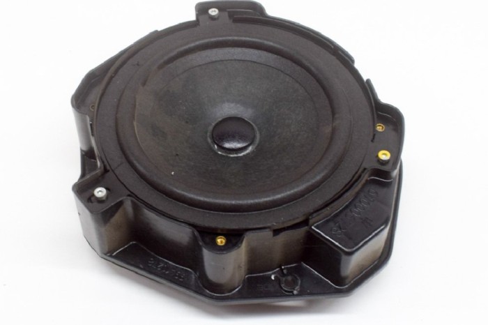 Difuzor ușă st&acirc;nga față MASERATI GHIBLI M157 2014 OEM: 670006728,670002106,41021701 11474579
