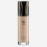 Fond de ten cu ser anti-imbatranire Giordani Gold - Ivory Cool (Oriflame)