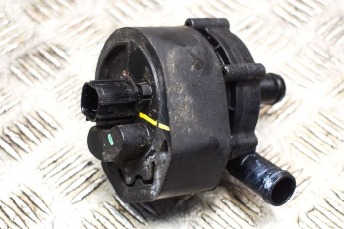 Pompa de apa auxiliara TESLA MODEL S 2017 OEM: 1037327-00-F 17504564