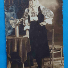 Costum popular traditional Romanesc - CP - Foto studio anii 1930 - Tarancuta