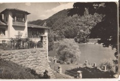 CPIB 22097 - CARTE POSTALA - CALIMANESTI&#039; VILA PE MALUL OLTULUI, RPR