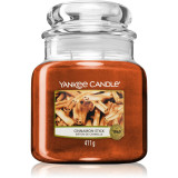 Yankee Candle Cinnamon Stick lum&acirc;nare parfumată 411 g