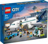 LEGO&reg; City - Avion de pasageri (60367)