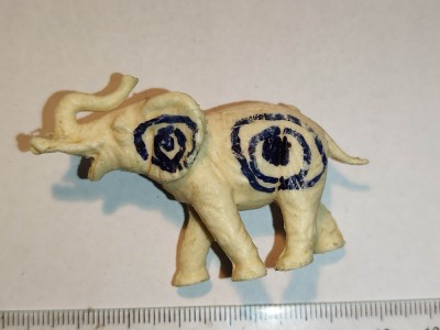 bnk jc Figurine de plastic - Linde - elefant foto