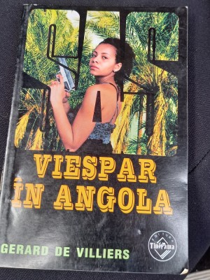 VIESPAR IN ANGOLA SAS GERARD DE VILLIERS foto