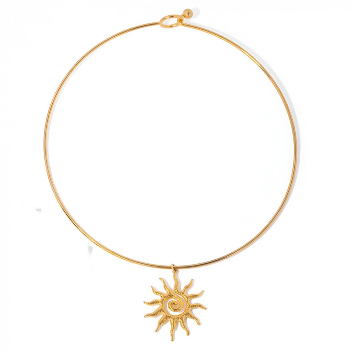 Colier Elina, auriu, circular, cu pandantiv soare, din otel inoxidabil