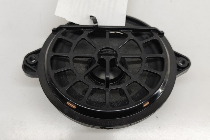 Difuzor ușă dreapta spate AUDI Q7 4M 2017 OEM: 4M0035416A 29439907