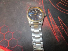 rollex vechi ca defect are geamul spart foto