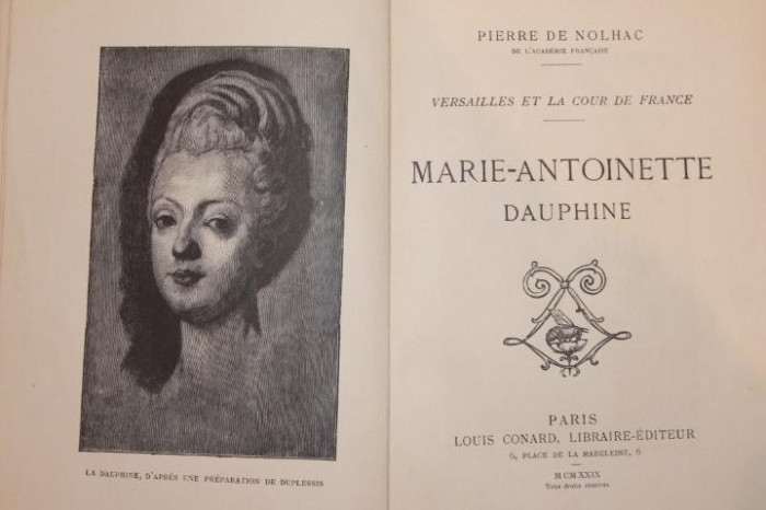 MARIE-ANTOINETTE DAUPHINE