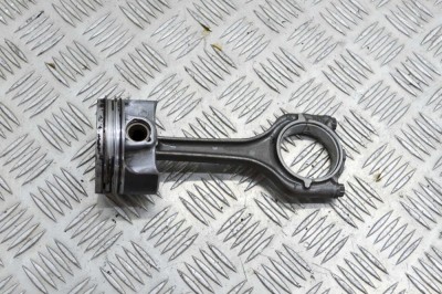 Piston AUDI A4 Avant 8W5, B9 2016 OEM: 04E198401AB,04E107065ED 12645987 foto
