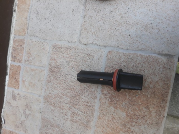 Mufa bec pozitie far Kia Rio 2005