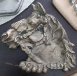 Cumpara ieftin Basorelief din bronz masiv (cap de cal)
