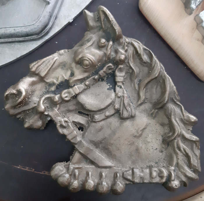 Basorelief din bronz masiv (cap de cal)