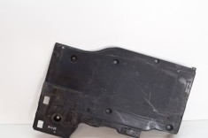 Scut motor dreapta spate VW GOLF VII 5G1, BQ1, BE1, BE2 2018 OEM: 5Q0825506B 14506529
