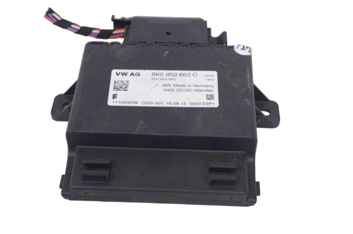 Unitate de distribuție a energiei AUDI A8 D4 4H_ 2015 OEM: 8K0959663C