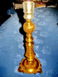 371-Sfesnic si lampa in stil baroc din bronz masiv aurit.