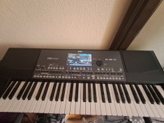 Orga Korg PA 600 ca noua foto
