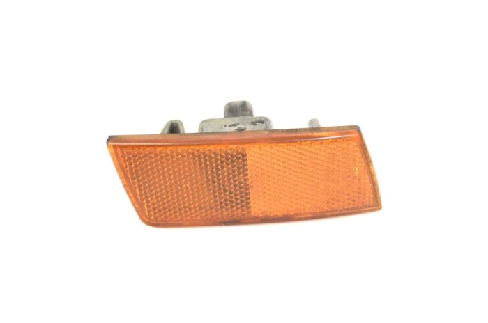 Semnalizare dreapta față CHRYSLER 300 C LX 2007 OEM: A00158622E 13376298