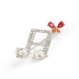 Brosa martisor nota muzicala cu pietre