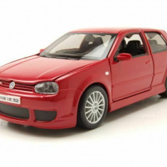 Macheta VW Golf 4 IV R32 rosu - Maisto 1/24 Volkswagen