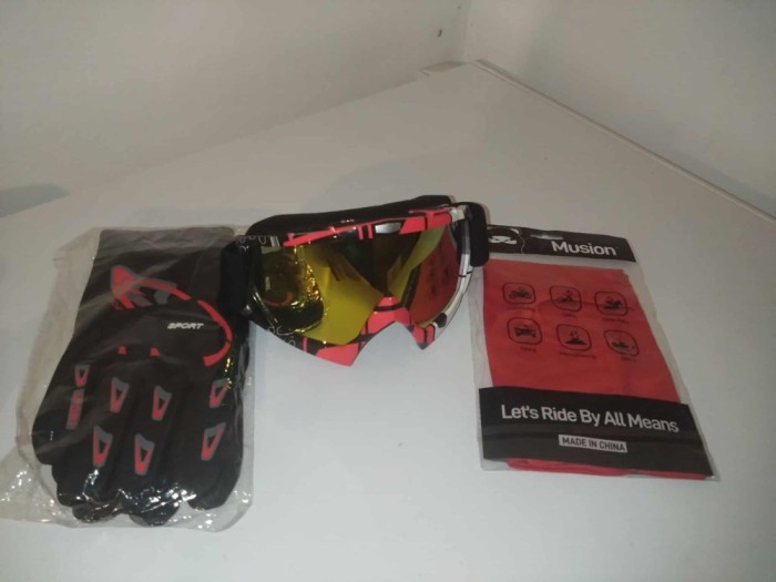 Set accesorii off road:cagula,ochelari,manusi