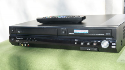 DVD recorder combo cu VHS Panasonic DMR -ES35 foto