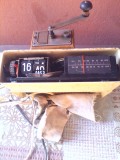 Radio vechi cu ceas Flip marca Bern