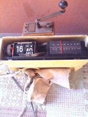 Radio vechi cu ceas Flip marca Bern