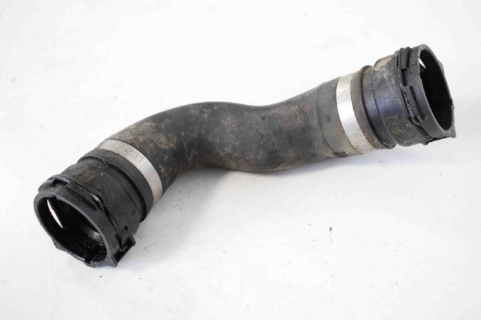 Furtun radiator răcire dreapta BMW 3 F30, F80 2017 OEM: 7812942