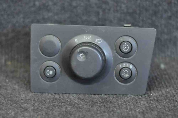 Modul de control comutator faruri OPEL ZAFIRA B A05 2008 OEM: LK04060230 1663629