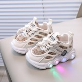 Cumpara ieftin Adidasi crem cu alb cu luminite (Marime Disponibila: Marimea 29)