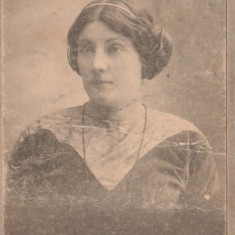 Fotografie carton CDV veche, studio M. K. Dudinsky Craiova portret doamna