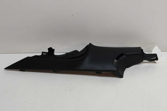 Ornament st&acirc;lp spate st&acirc;nga TESLA MODEL 3 2023 OEM: 1643443-00-C 23319120