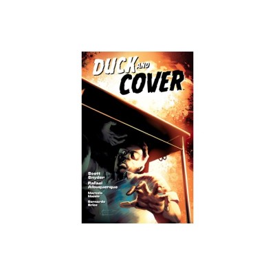 Duck and Cover foto