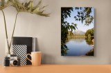 Tablou Canvas, "Lacul liniștit sub frunziș umbros", Lac, Munte, Pădure, Cer, Reflecție, Frunze, Natură, Tranquilitate, 26 x 39 cm, CMCLASS