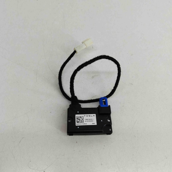 Camera față TESLA MODEL Y 2023 OEM: 1588124-91-I 26302866