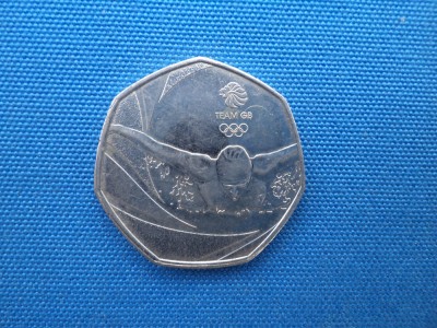 50 PENCE 2016 -ANGLIA / ELISABETA II-CERCURI OLIMPICE -NATATIE foto