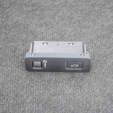 Comutator deschidere haion VOLVO XC40 536 2018 OEM: 31443873 | 10841216