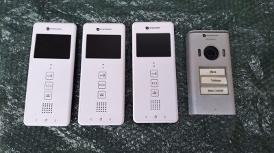 **SmartWares DIC - 22132 | Video Interfon ecran color | 3 unitati int foto
