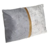 Pernă decorativă de iarnă, Velvet gri ecru cu model auriu, 50x30 cm, CMCLASS