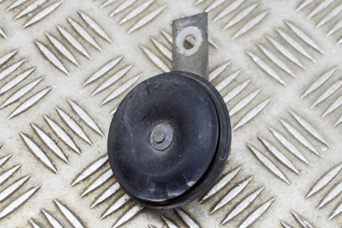 Claxon dreapta MITSUBISHI ASX GA_W_ 2011 OEM: 8211A001 18180678