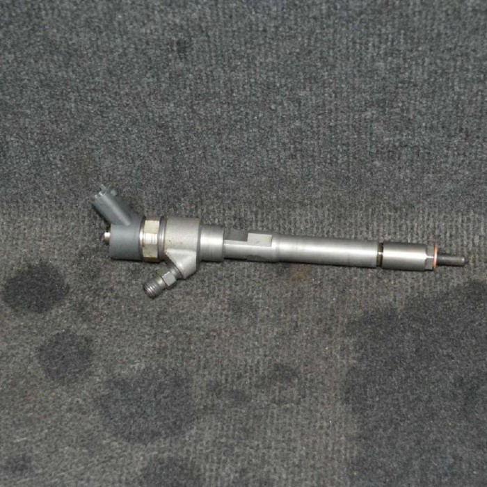 Injector de combustibil OPEL ANTARA 2007 OEM: 0445110270 | 2431618