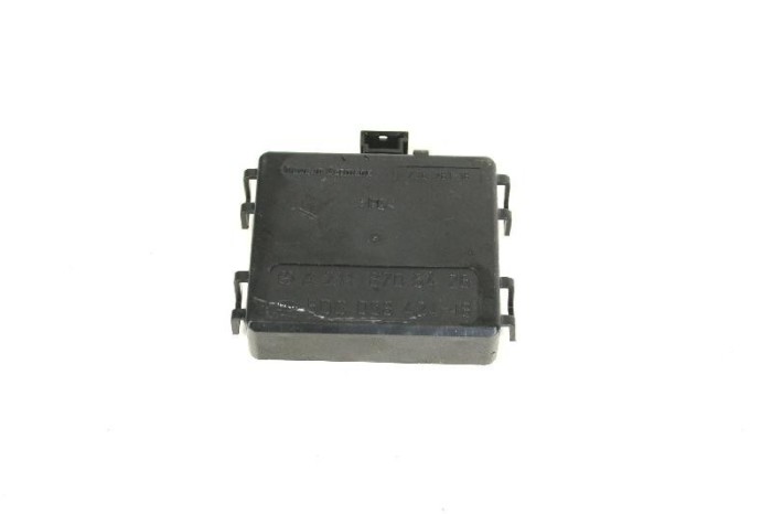 Senzor de ploaie MERCEDES-BENZ CLS C219 2006 OEM: A2118705426 10038423