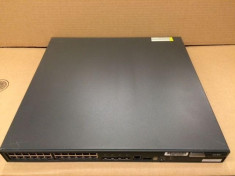 Switch L3 HP JC099A HPE FlexFabric 5800 24G PoE+ Switch foto