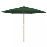 Cumpara ieftin Umbrela de soare de gradina stalp din lemn, verde, 299 x 240 cm