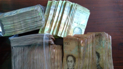 Lot Venezuela bolivari bolivares 400 bancnote (200 x 50 + 200 x 100) G-VG-F-VF foto