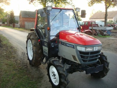 Tractor Yanmar S30 foto
