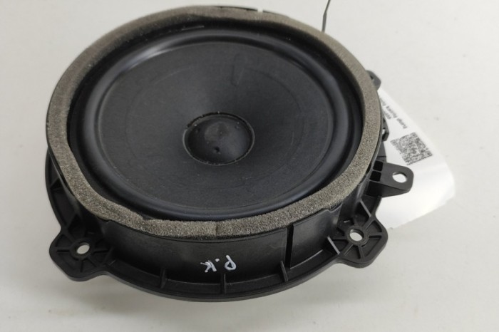 Difuzor ușă st&acirc;nga față HYUNDAI TUCSON NX4E, NX4A 2024 OEM: 96330-N7000 27941074