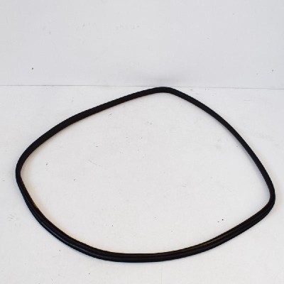 Garnitura ușă dreapta spate BMW 2 Coupe F22, F87 2014 OEM: 7258311 | 2845302 foto